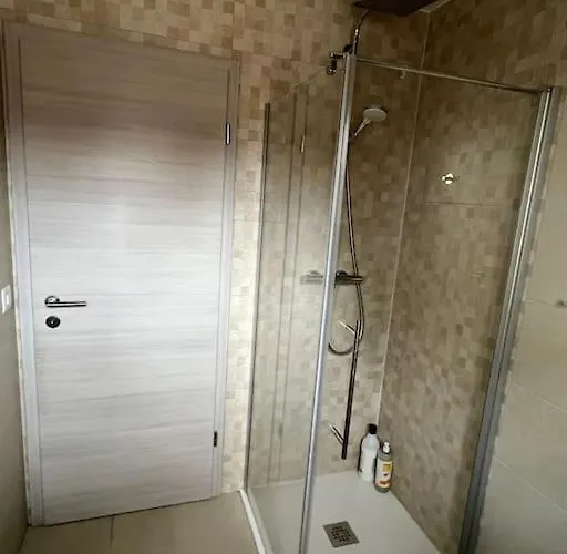 Vila House Near Epfl/unil/renens Gare/lausanne Ecublens (Vaud)