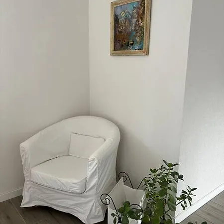别墅 House Near Epfl/unil/renens Gare/lausanne Ecublens (Vaud)